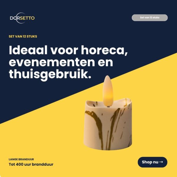 Een set van 12 realistische, oplaadbare 3D-LED-theelichtjes (met afstandsbediening en timerfunctie) met een brandduur tot 400 uur, ideaal voor de horeca, evenementen en thuisgebruik. Een zacht gele vlam straalt tegen een donkerblauwe achtergrond.