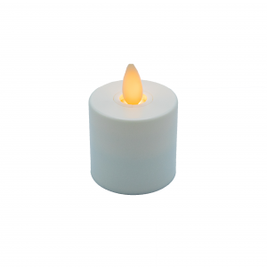 Het LED waxine kaarsje oplaadbaar DORSETTO warm wit met bewegende vlam LOS is een klein, wit, cilindervormig waxinelichtje met een gloeiende, vlamvormige gele punt, afgebeeld tegen een effen witte achtergrond.